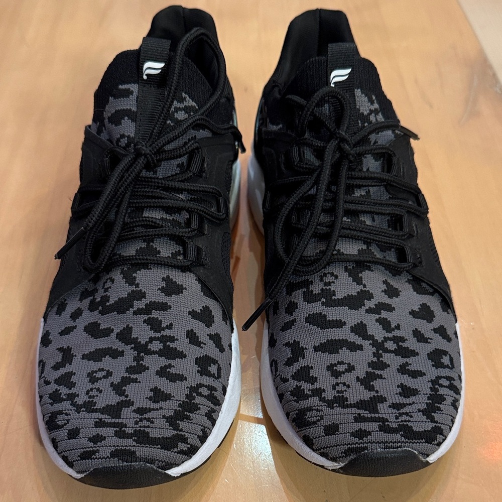 Fabletics Women’s Caheunga Performance Sneakers I… - image 3